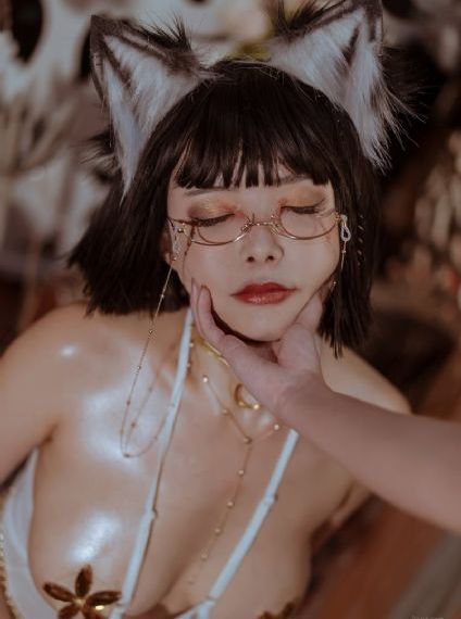欧美瑜伽裤健身美女_1080P超清免费观看