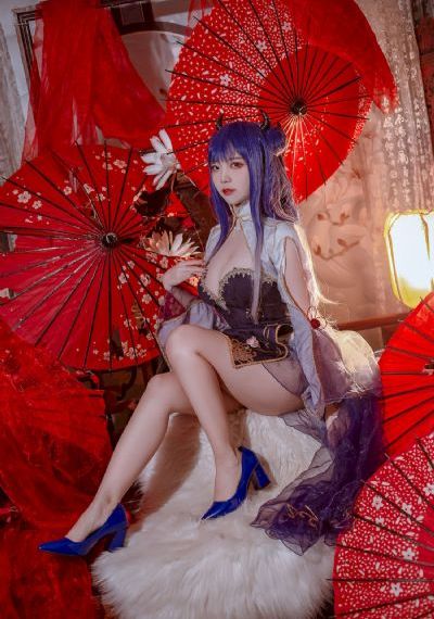 欧美翘臀美女动态图_BD国语完整版观看